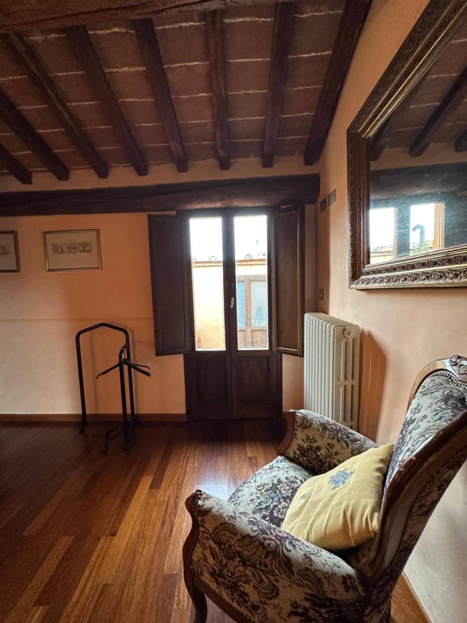 サンセポルクロ ロカンダ グイディ Bed & Breakfast エクステリア 写真