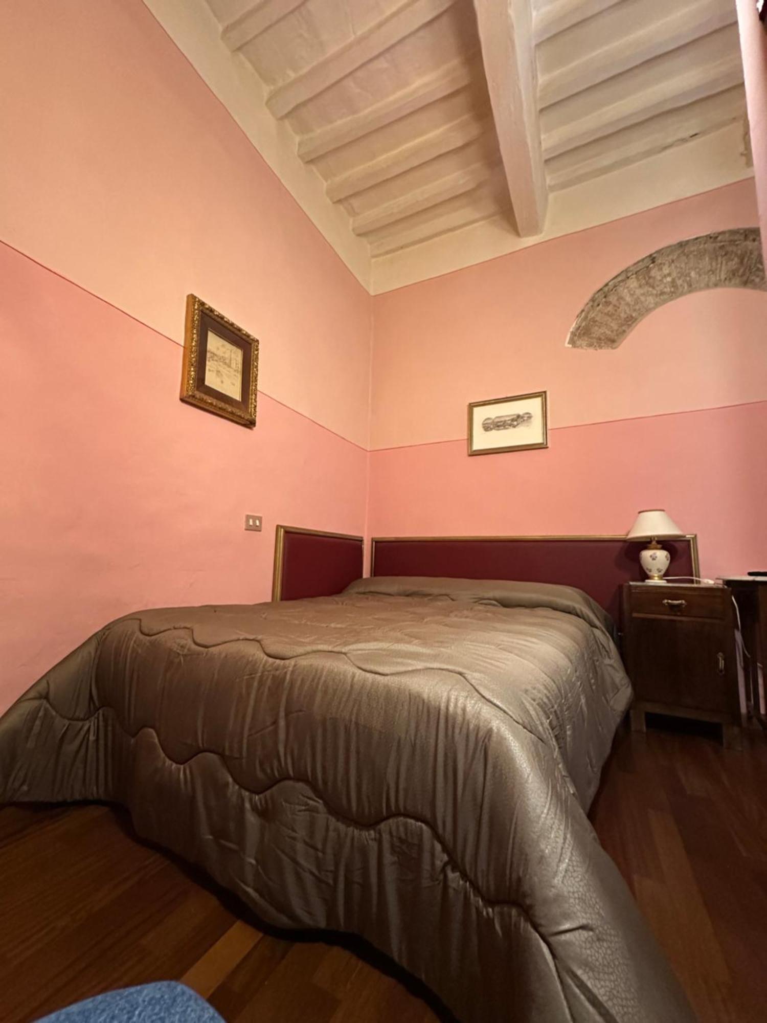 サンセポルクロ ロカンダ グイディ Bed & Breakfast エクステリア 写真