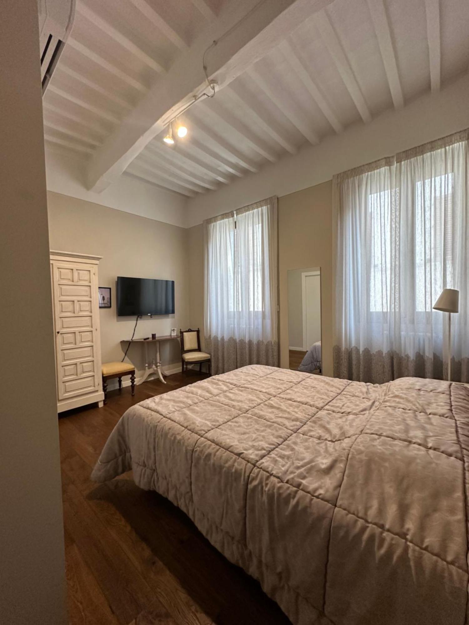 サンセポルクロ ロカンダ グイディ Bed & Breakfast エクステリア 写真